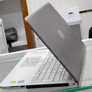 New Laptop HP 8GB Intel Core i7 SSD 512GB
