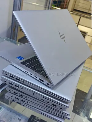 New Laptop HP EliteBook 830 G8 16GB Intel Core i5 SSD 512GB