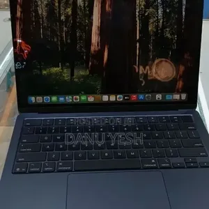 New Laptop Apple MacBook Air 2025 M4 13-inch 16GB Apple M4 SSD 256GB