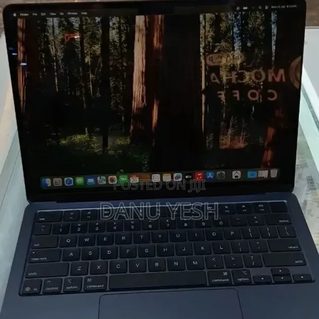 New Laptop Apple MacBook Air 2025 M4 13-inch 16GB Apple M4 SSD 256GB