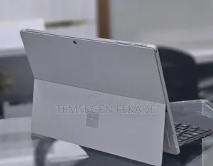 New Laptop Microsoft Surface Pro 3 8GB Intel Core i7 SSD 256GB