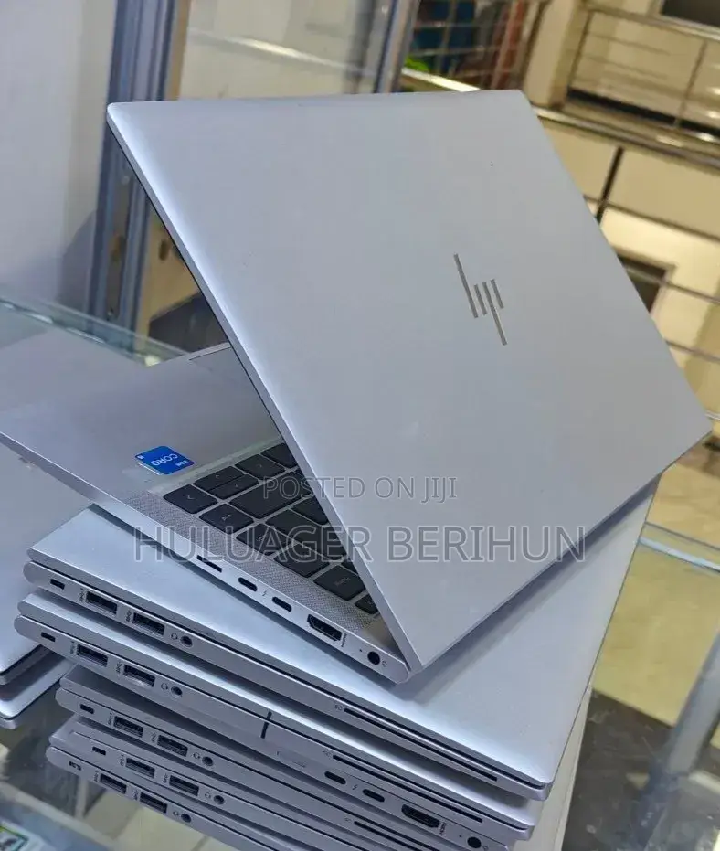 New Laptop HP Elite x360 830 G10 8GB Intel Core i5 SSD 512GB
