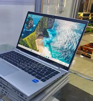 New Laptop HP Elite x360 830 G10 8GB Intel Core i5 SSD 512GB