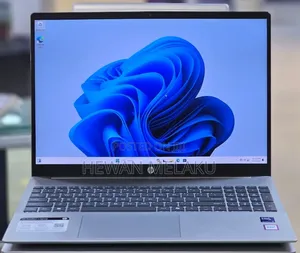 New Laptop HP Pavilion 15 8GB Intel Core Ultra 5 SSD 512GB
