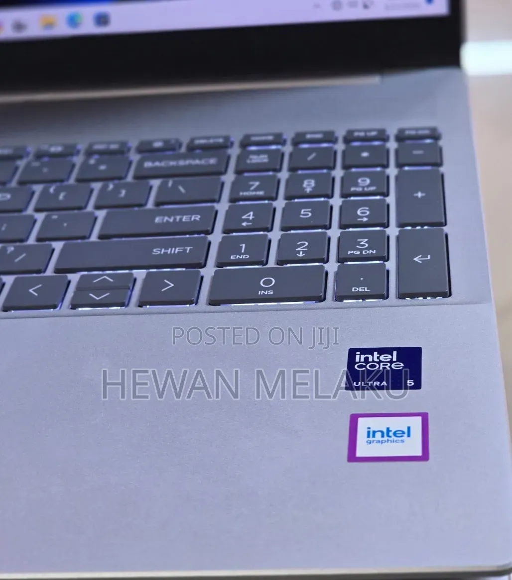 New Laptop HP Pavilion 15 8GB Intel Core Ultra 5 SSD 512GB