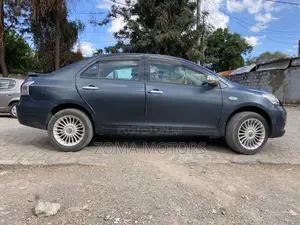 Toyota Yaris 1.0 VVT-i 2008 Gray