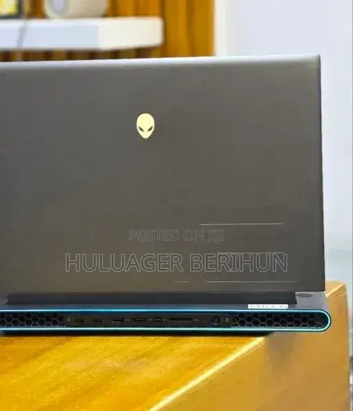 New Laptop Alienware X16 r1 16GB Intel Core i9 SSD 1T