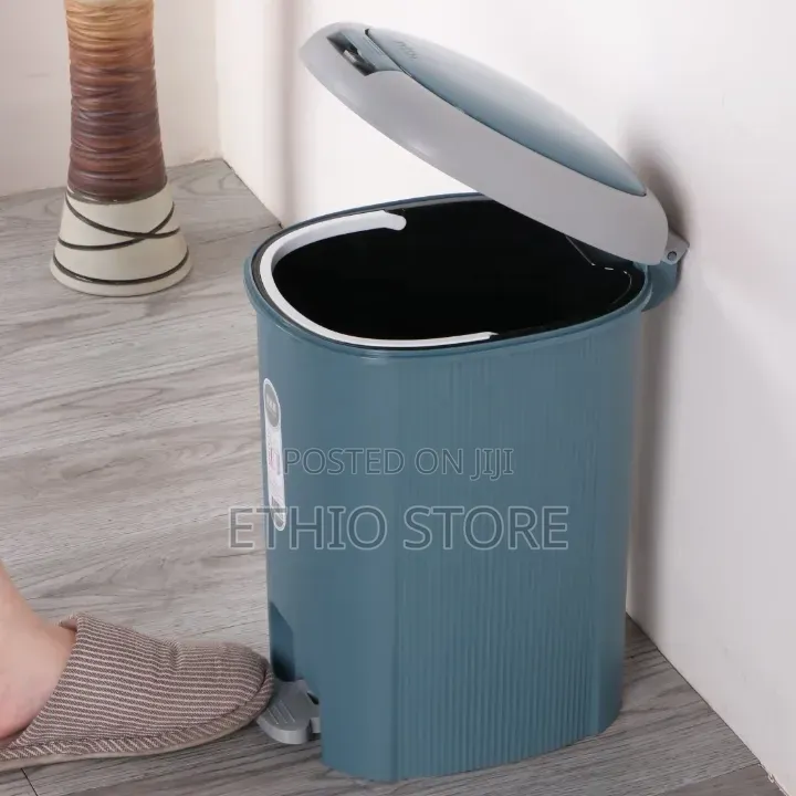 Foot Step Trash Can - Press on Garbage Bin