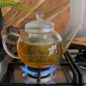 የቤት እቃ Glass Teapot and Cup Set With Wooden Handle