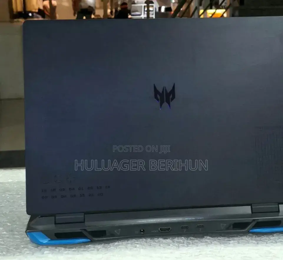 New Laptop Acer Predator Helios 18 PH18-71 16GB Intel Core i9 SSD 1T
