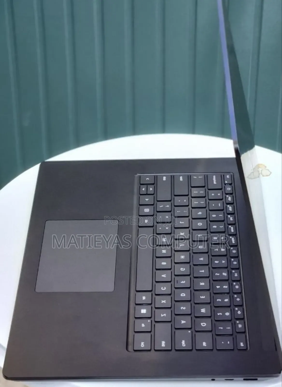 New Laptop Microsoft Surface 16GB Intel Core i7 SSD 256GB