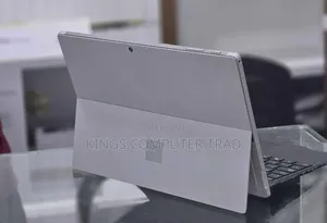 New Laptop Microsoft Surface 8GB Intel Core i5 SSD 256GB
