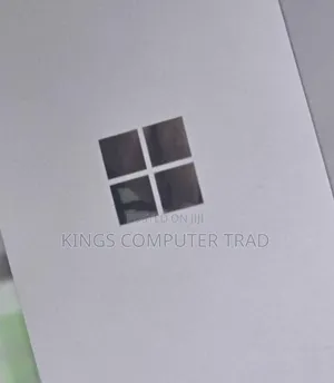 New Laptop Microsoft Surface 8GB Intel Core i5 SSD 256GB