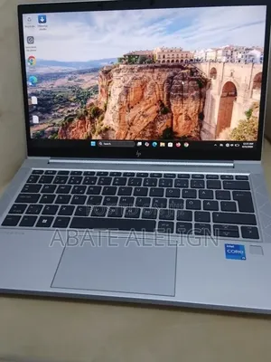 New Laptop HP EliteBook 830 G8 16GB Intel Core i5 SSD 512GB