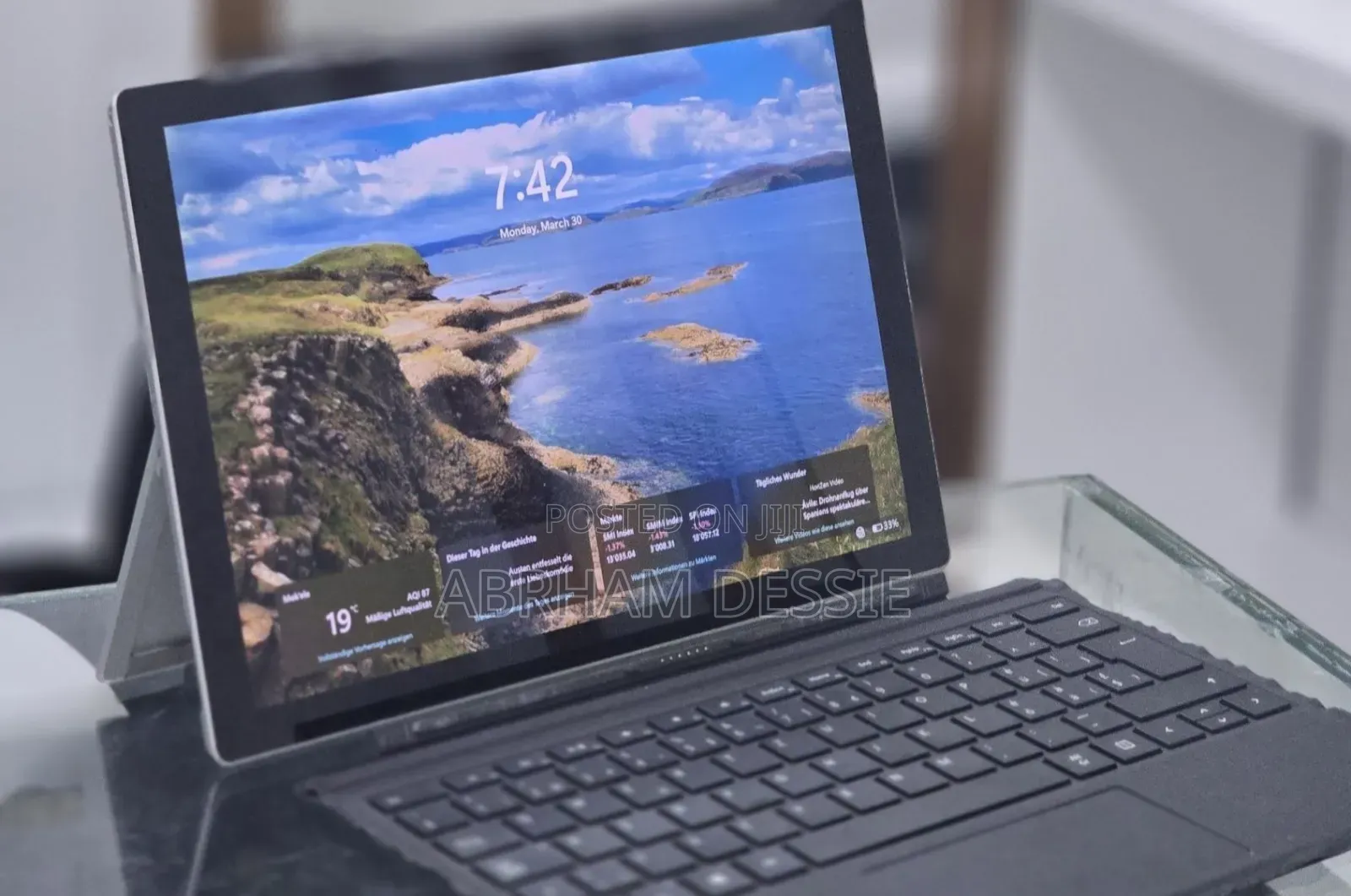 New Laptop Microsoft 8GB Intel Core i7 SSD 256GB