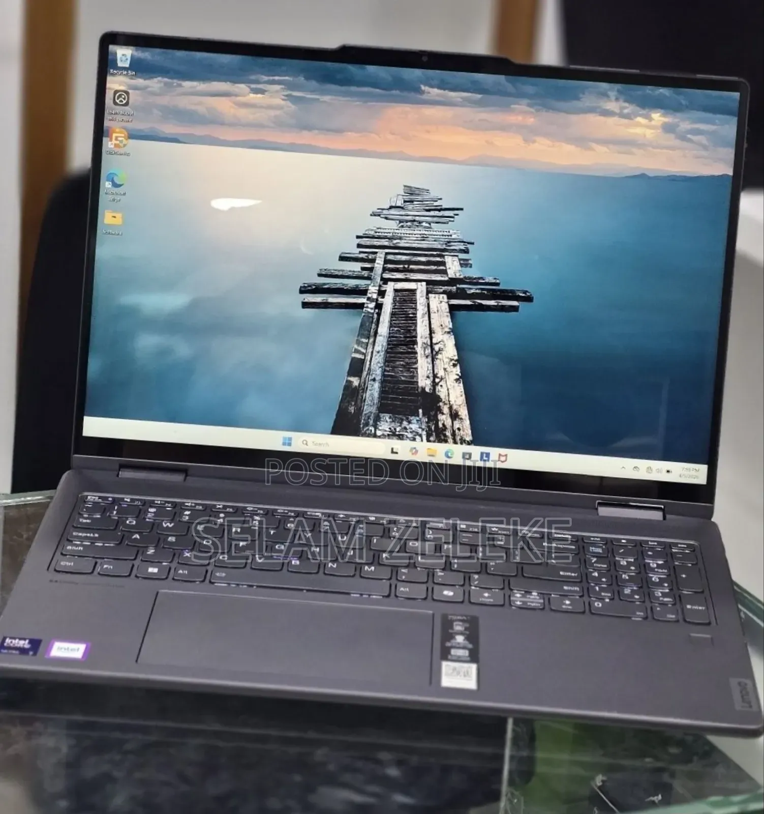 New Laptop Lenovo 16GB Intel Core Ultra 7 SSD 512GB