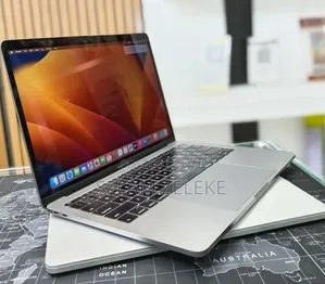 New Laptop Apple MacBook Pro 2017 16GB Intel Core i5 SSD 256GB