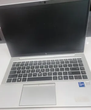 New Laptop HP EliteBook 840 G8 16GB Intel Core i7 SSD 512GB