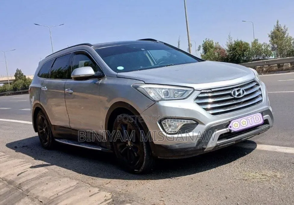 Hyundai Santa Fe 2015 Silver