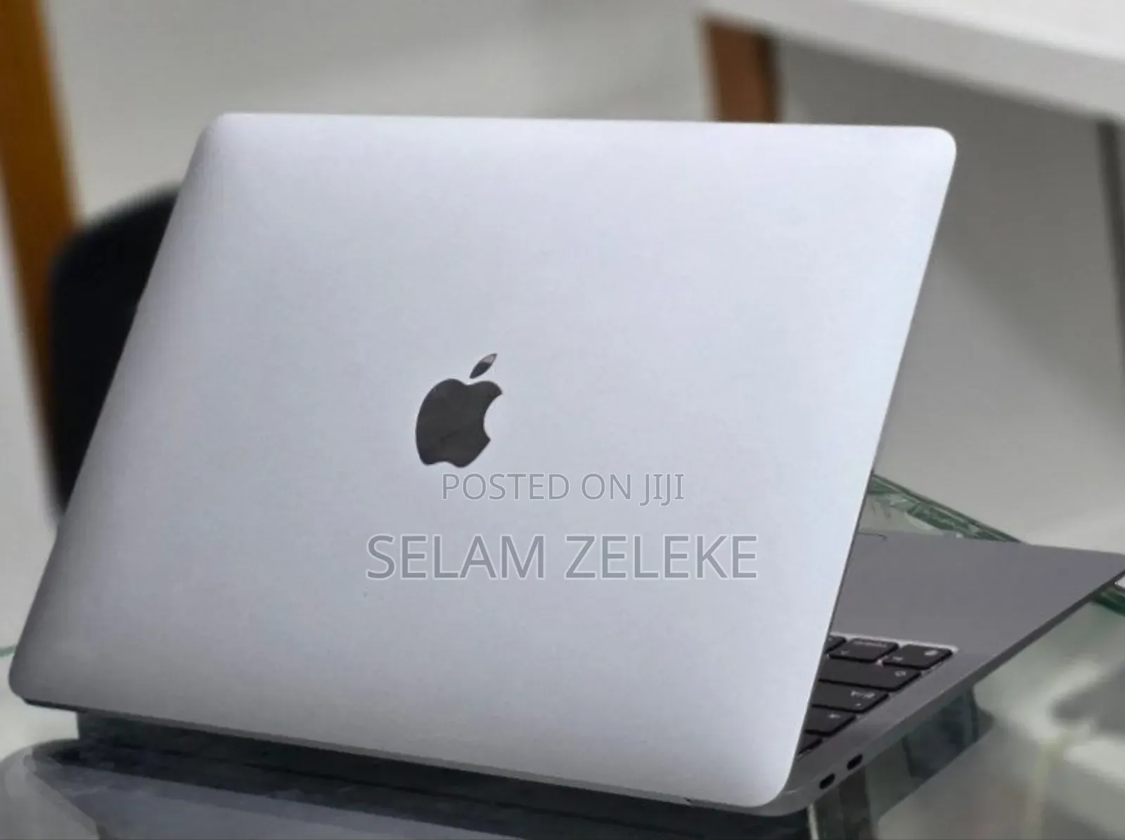 New Laptop Apple MacBook Air 2020 M1 16GB Apple M1 SSD 256GB
