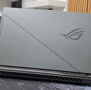 New Laptop Asus ROG Strix G15 16GB Intel Core i9 SSD 1T