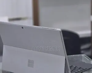 New Laptop Microsoft Surface Pro 3 8GB Intel Core i7 SSD 256GB