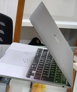 New Laptop Apple MacBook 2020 8GB Intel Core i5 SSD 512GB