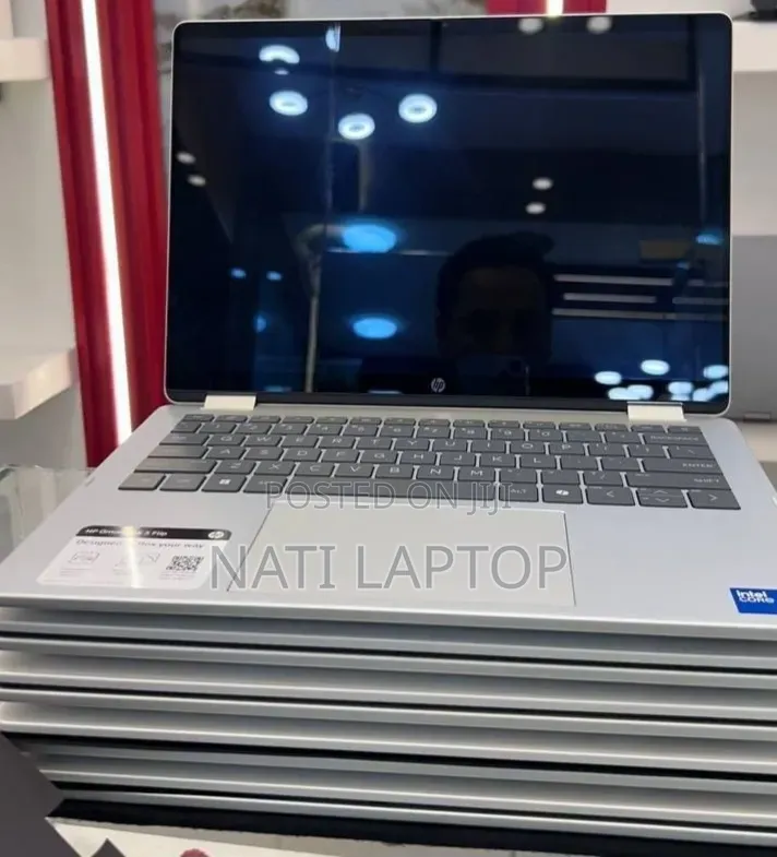 New Laptop HP OmniBook 5 14" 16GB Intel Core 7 SSD 512GB