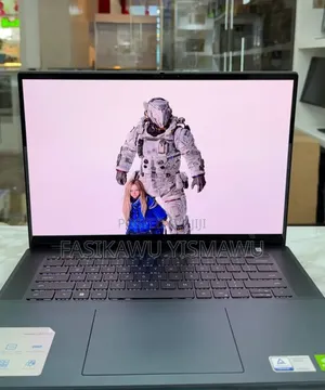 New Laptop Dell Inspiron 15 I15M 16GB Intel Core i7 SSD 512GB