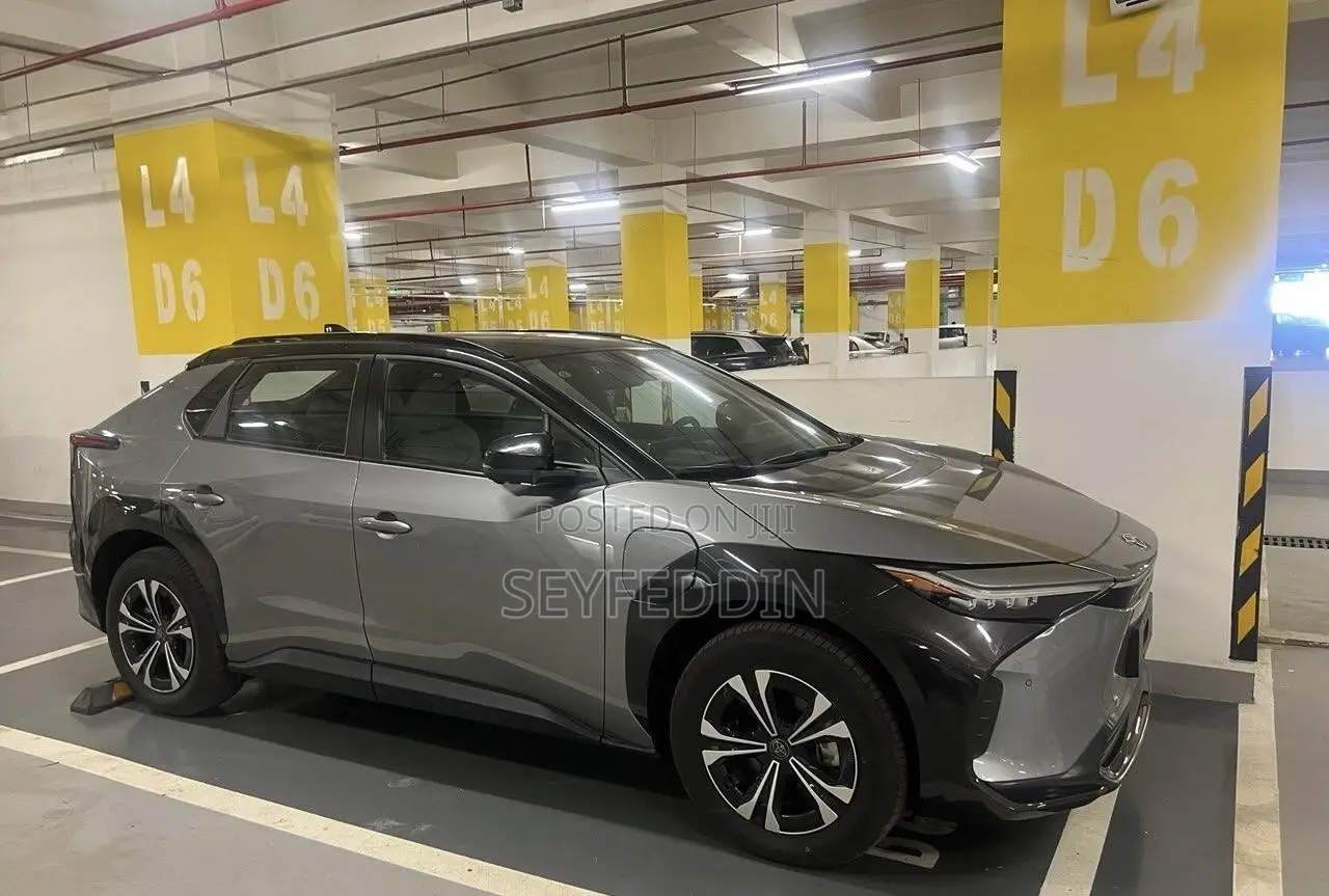 New Toyota bZ4X 2023 Silver