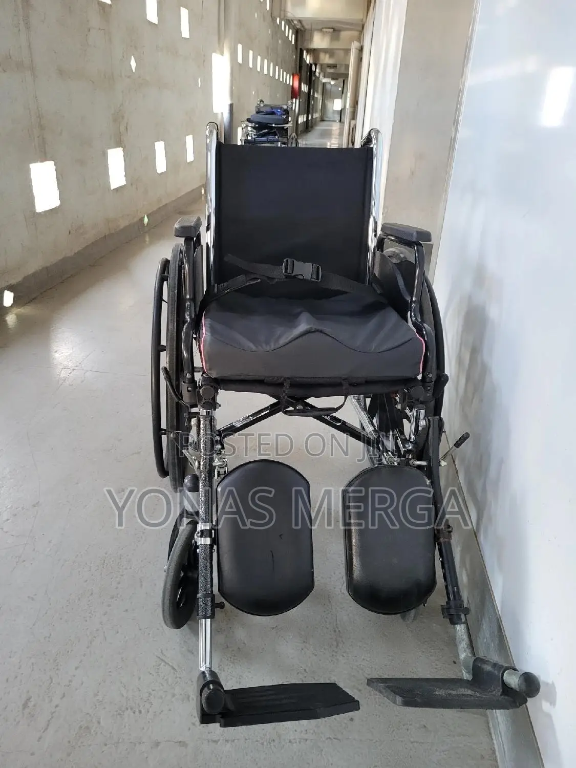 Orginal Europe Used Wheelchair臨占clean, Comfortable, and Fresh