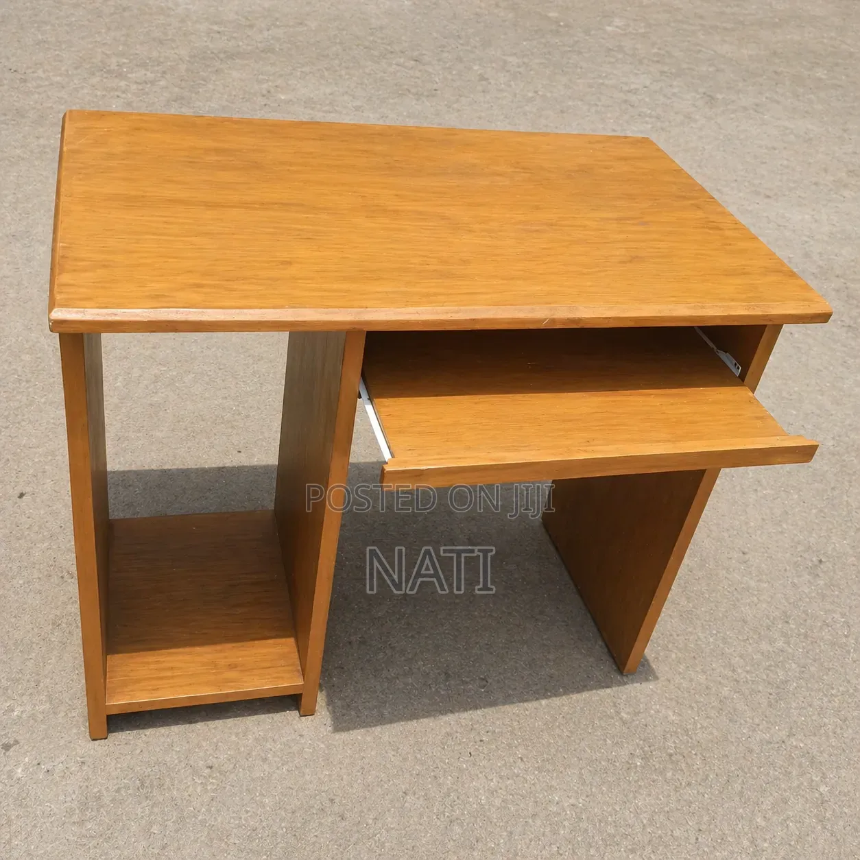 Ccomputer Desk