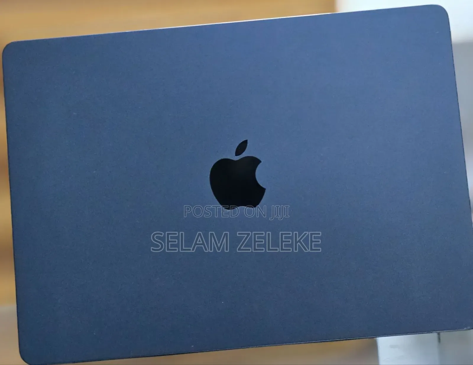 New Laptop Apple MacBook Air 2025 M4 13-inch 16GB Apple M4 SSD 256GB