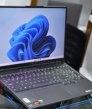 New Laptop Lenovo Legion 5 16GB AMD Ryzen 7 SSD 1T