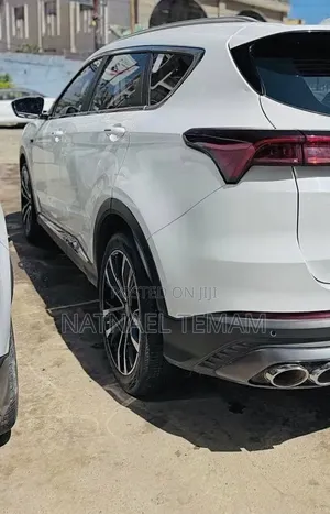 Jetour X70 Plus 2022 White