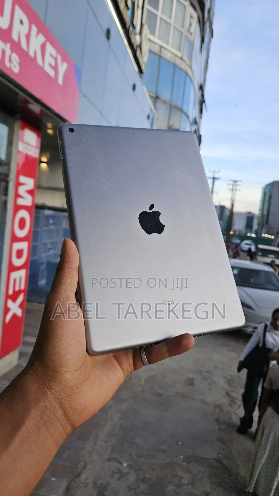 Apple iPad 9.7 32 GB Gray