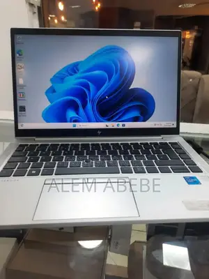 New Laptop HP EliteBook 840 G8 16GB Intel Core i5 SSD 512GB