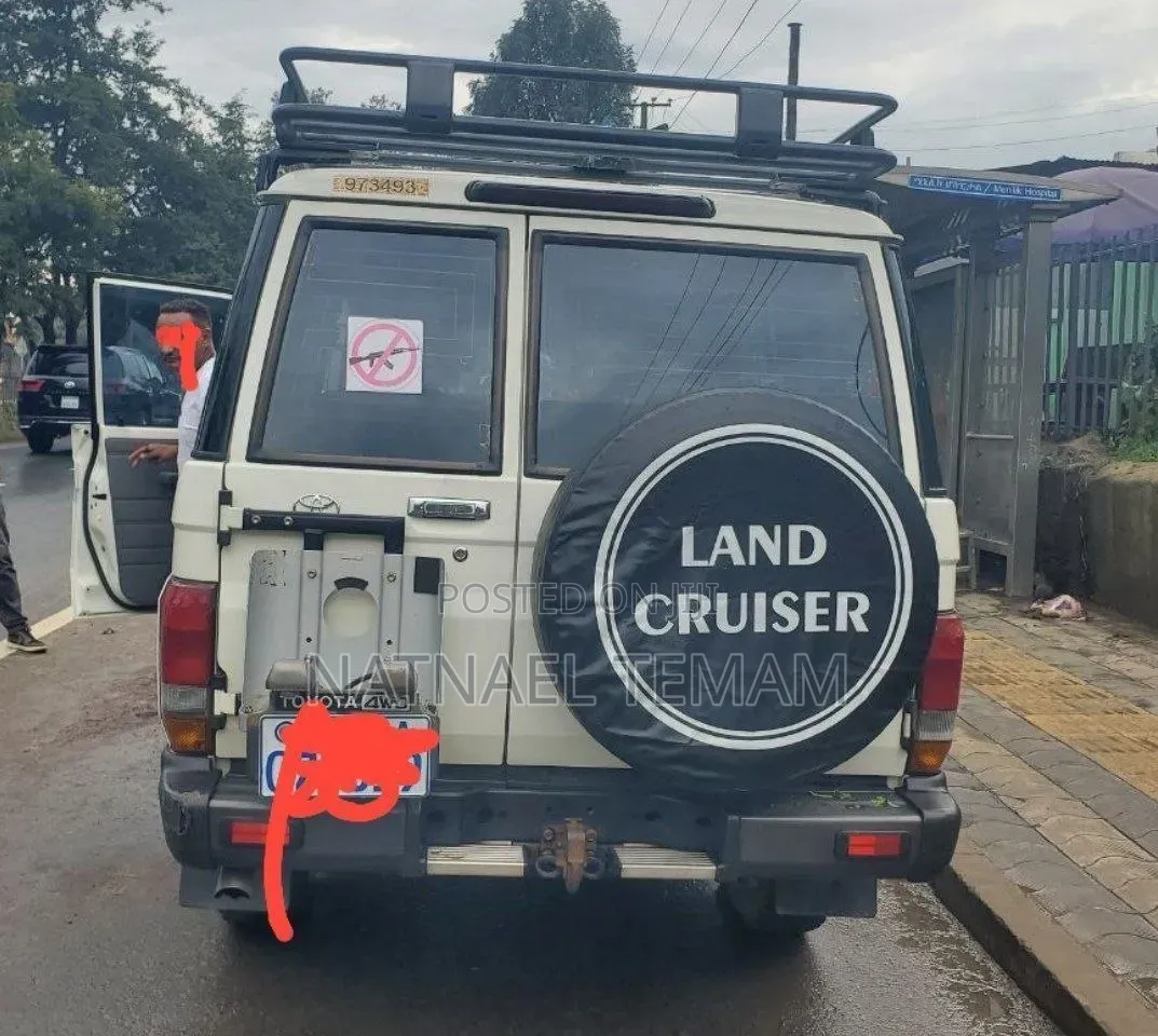 Toyota Land Cruiser 2018 White