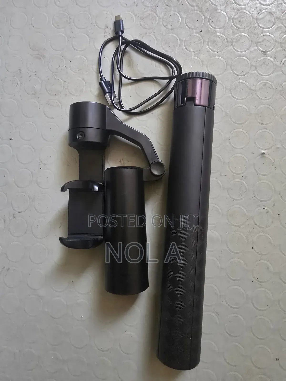 Auto Face Tracking Tripod