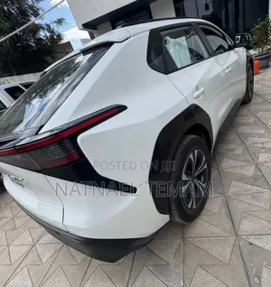 Toyota bZ4X 2023 White