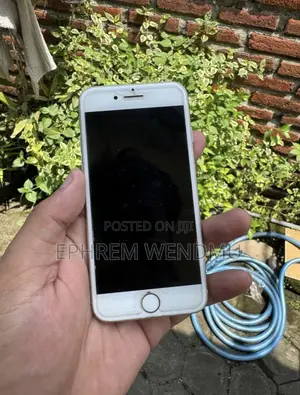 Apple iPhone 8 64 GB White