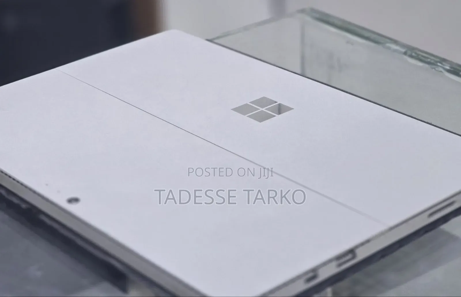 New Laptop Microsoft Surface Pro 7 8GB Intel Core i7 SSD 256GB