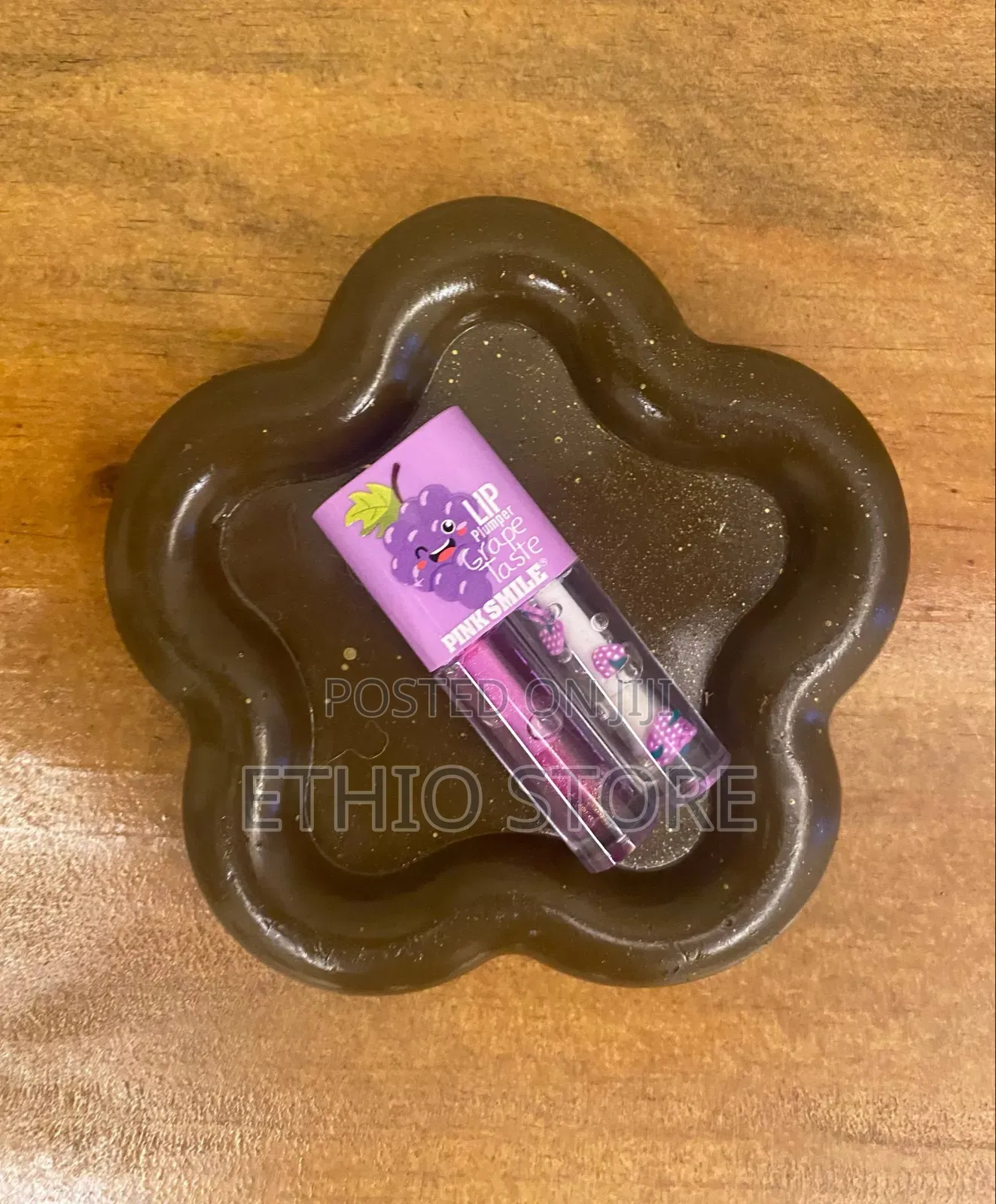 Lip Plumper Grapes Test