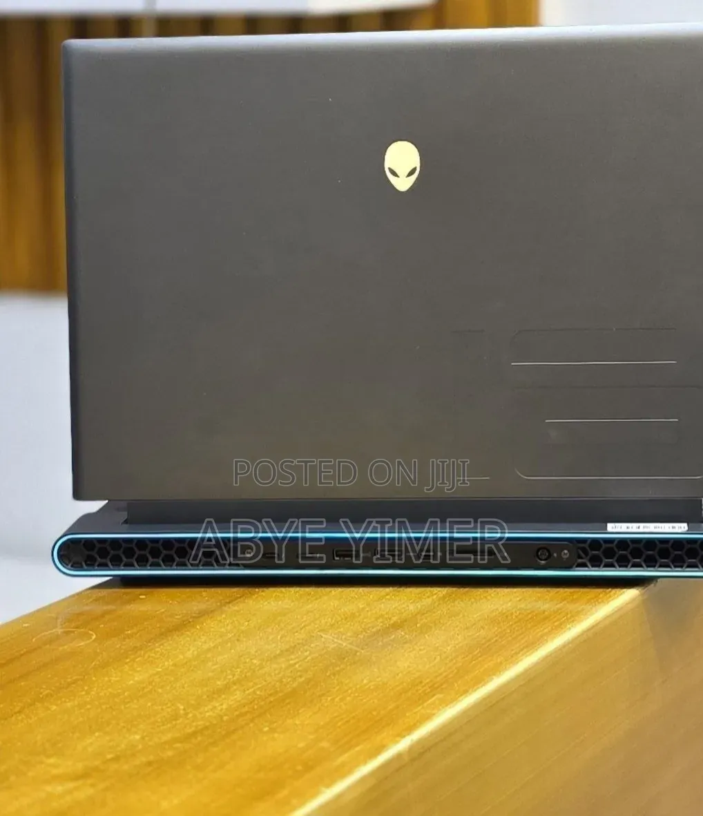 New Laptop Alienware X16 16GB Intel Core i9 SSD 1T