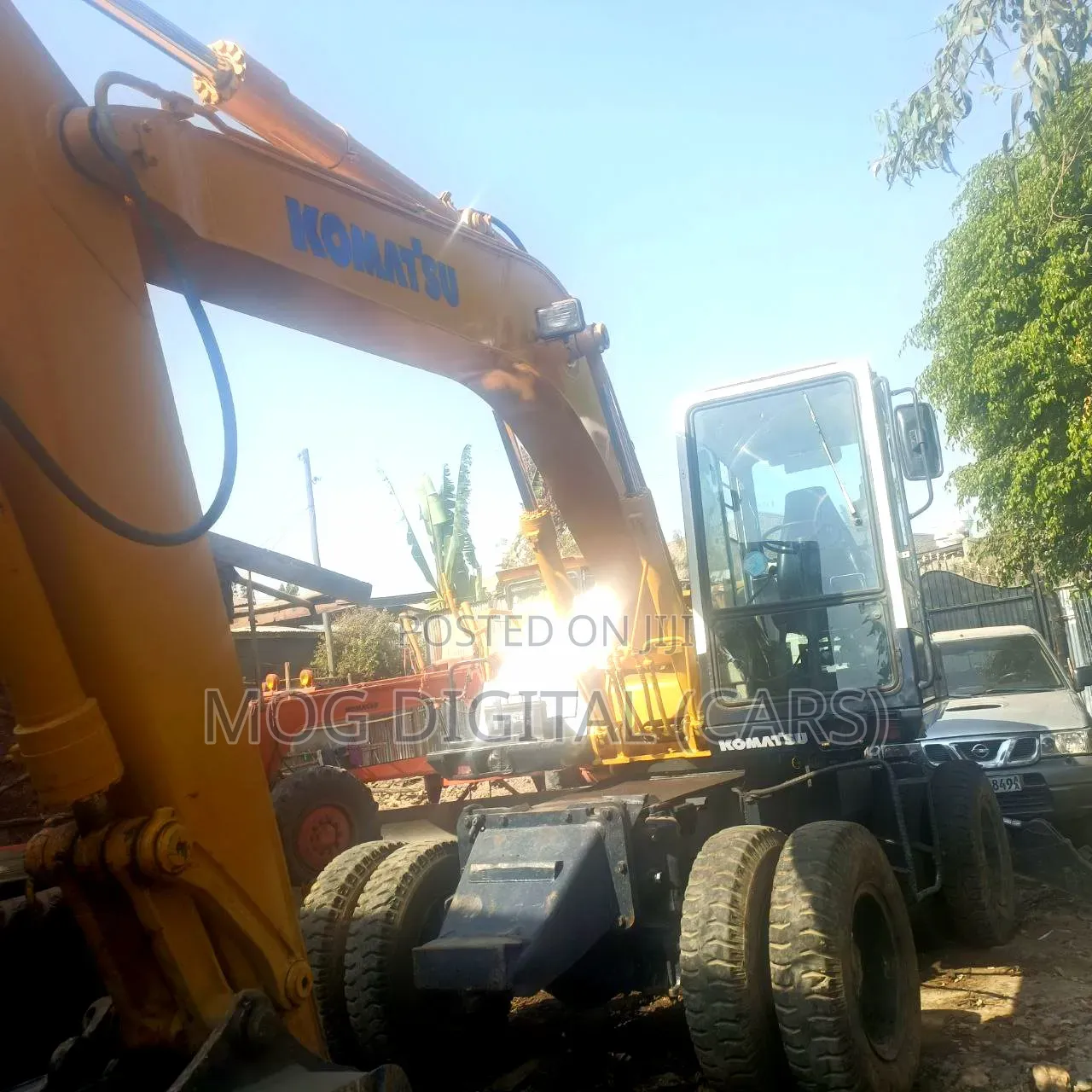 Komotasu Excavator for Sell