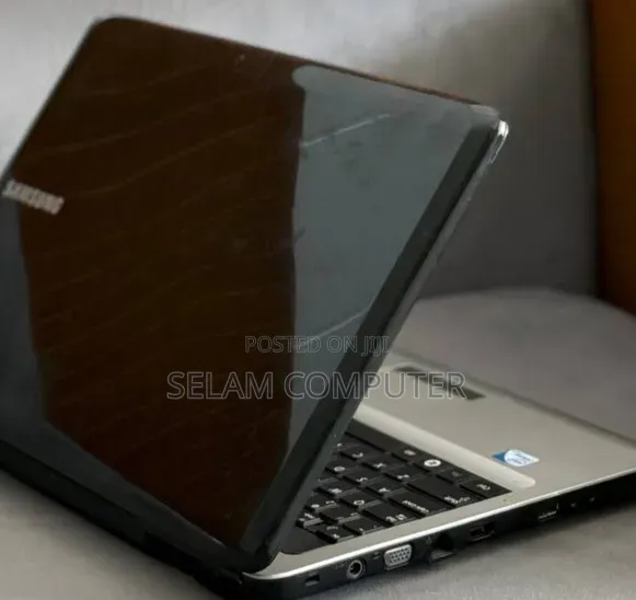 New Laptop Samsung Chromebook Plus 4GB Intel Pentium HDD 320GB