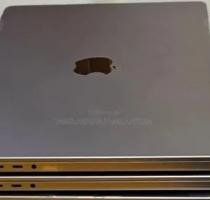 New Laptop Apple MacBook Pro M1 32GB Apple M1 Pro SSD 512GB