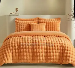 New Arrival!! Original ፈር ኮንፈርት Seven (7) PCS Comforter Set