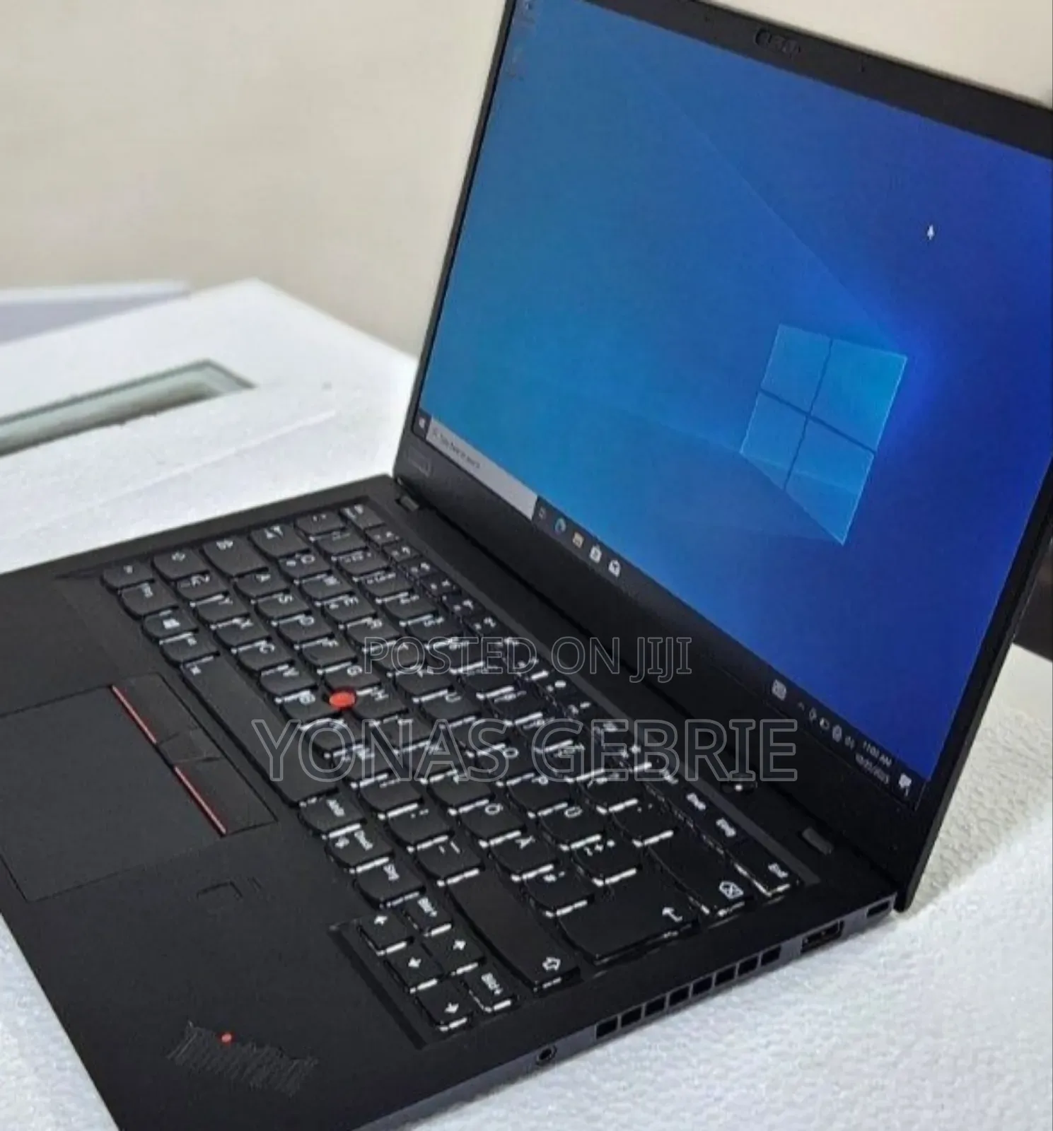 New Laptop Lenovo 8GB Intel Core i5 SSD 256GB