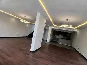 8bdrm House in ቅንጡ ቪላ መገናኛ አምቼ 23ዐ, Bole for sale